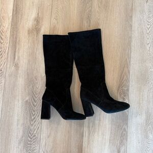 Steve Madden Suede boots